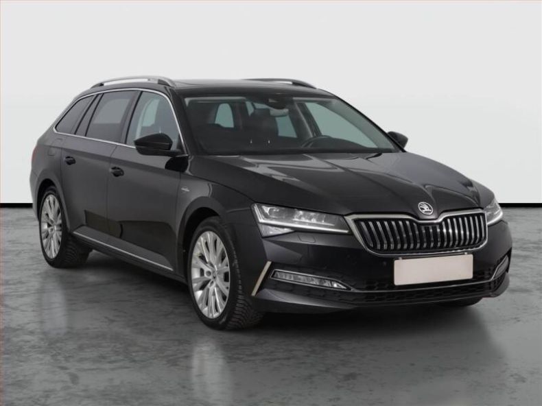 Škoda Superb - hlavní foto