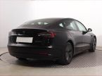 Tesla Model 3 - fotka číslo 4