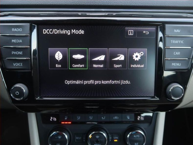 Škoda Superb - hlavní fotka