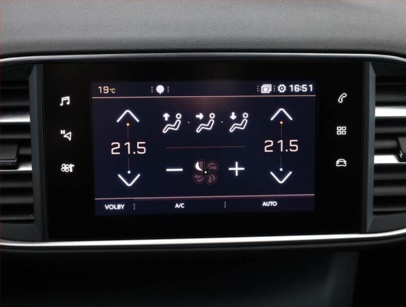 Peugeot 308 - hlavní fotka