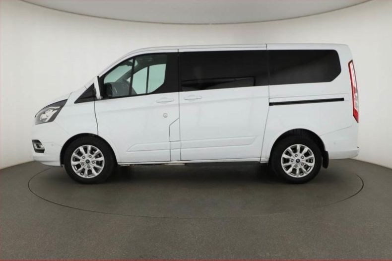 Ford Tourneo - hlavní fotka