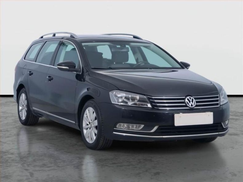 Volkswagen Passat - hlavní fotka inzerátu