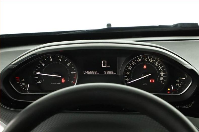 Peugeot 2008 - hlavní fotka