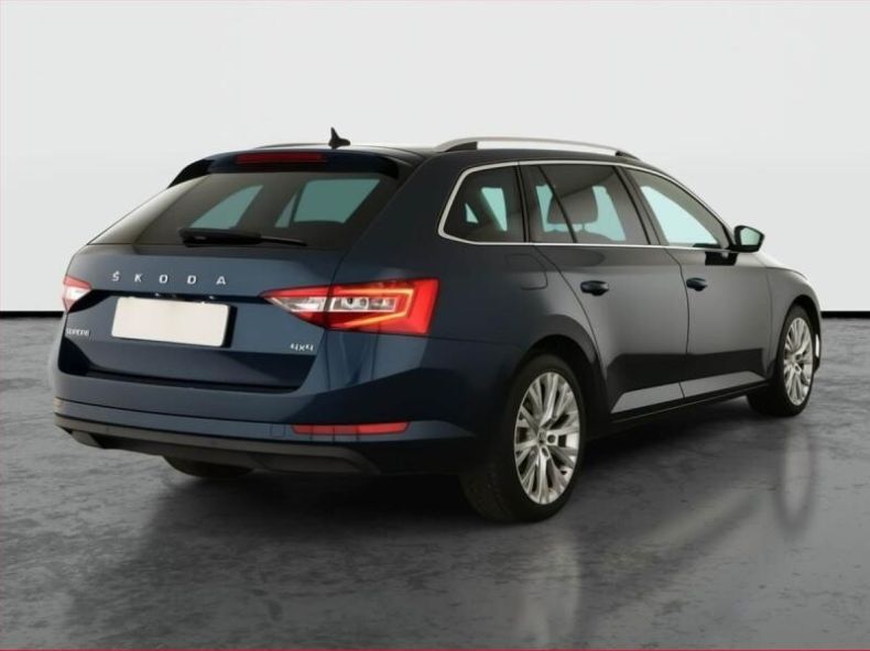 Škoda Superb - hlavní fotka