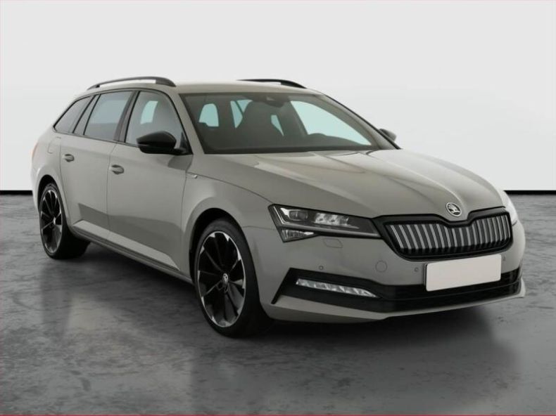 Škoda Superb - hlavní foto