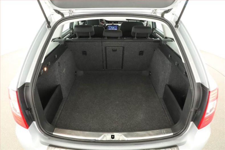 Škoda Superb - hlavní foto