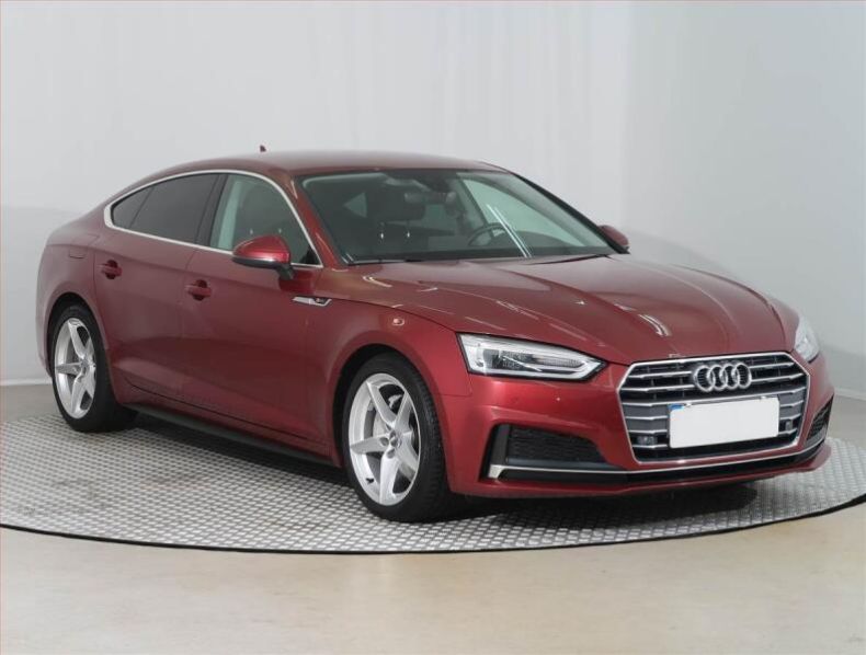 Audi A5 - hlavní foto