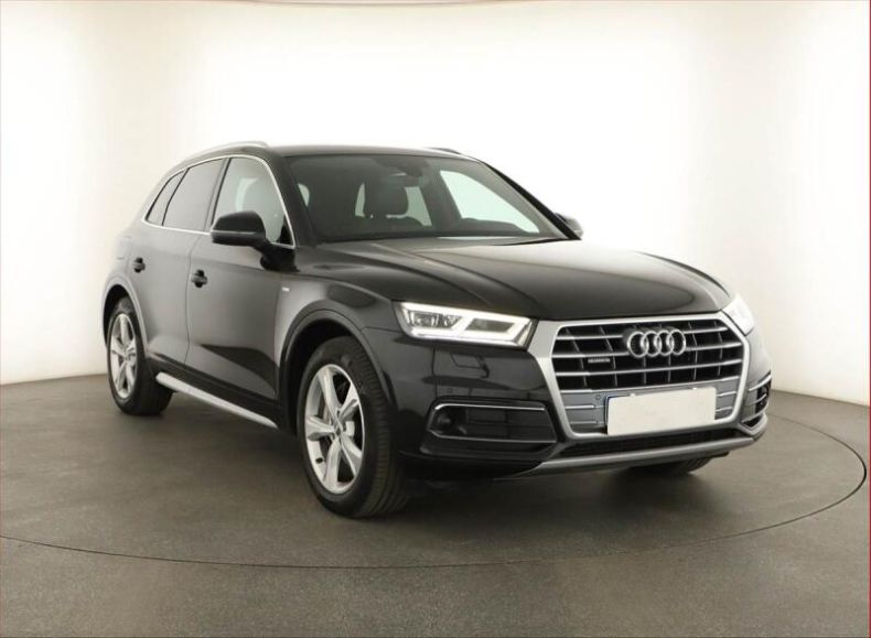 Audi Q5 - hlavní foto