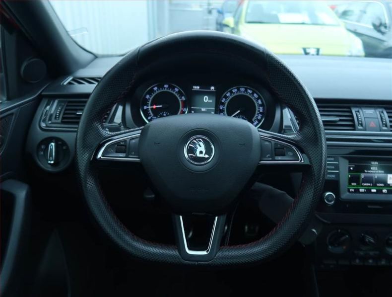 Škoda Rapid - hlavní fotka