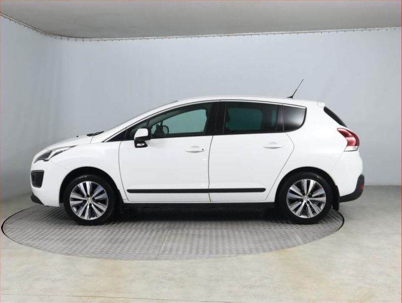 Peugeot 3008 - hlavní fotka