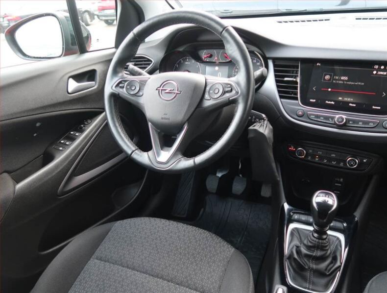 Opel Crossland X - hlavní fotka