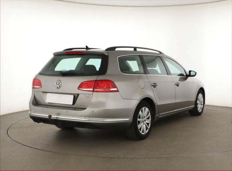 Volkswagen Passat - hlavní fotka