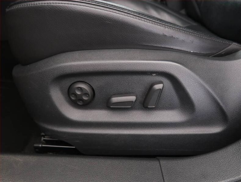 Volkswagen Tiguan - hlavní fotka