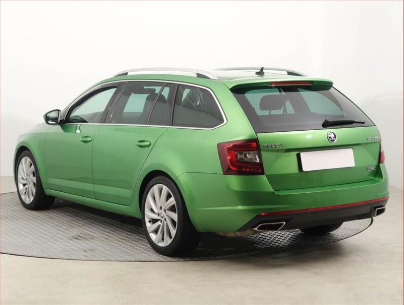 Škoda Octavia - hlavní fotka