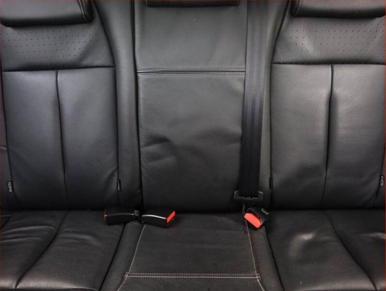 Peugeot 208 - hlavní fotka