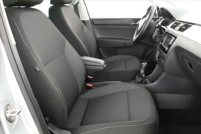 Škoda Rapid - hlavní fotka