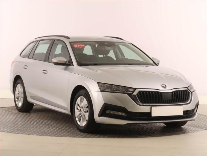 Škoda Octavia - hlavní fotka