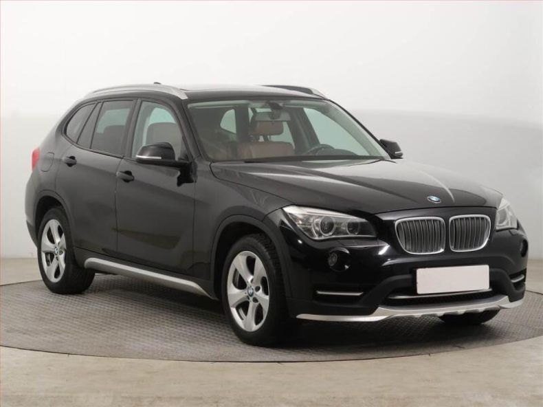 BMW X1 - hlavní foto