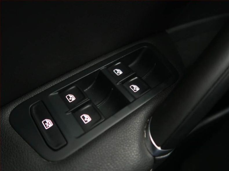 Volkswagen Golf - hlavní fotka