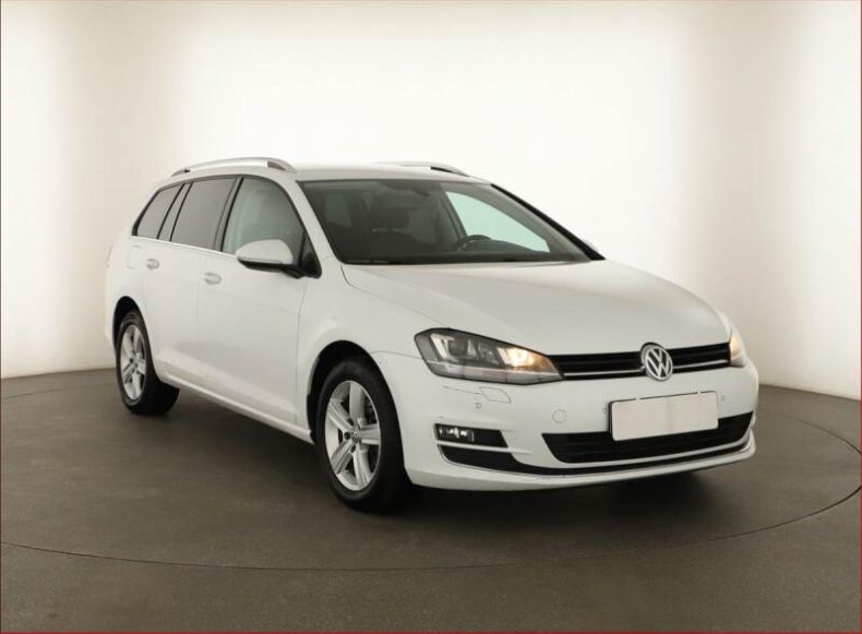 Volkswagen Golf - hlavní foto