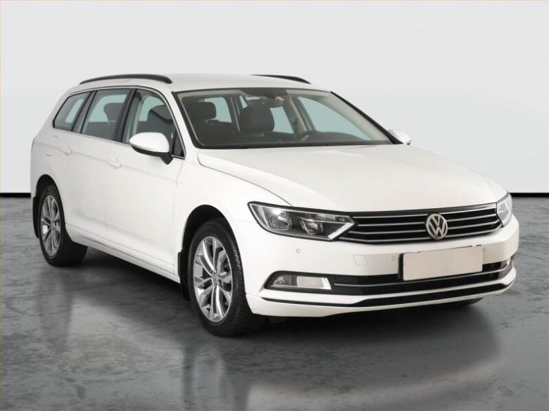 Volkswagen Passat - hlavní foto