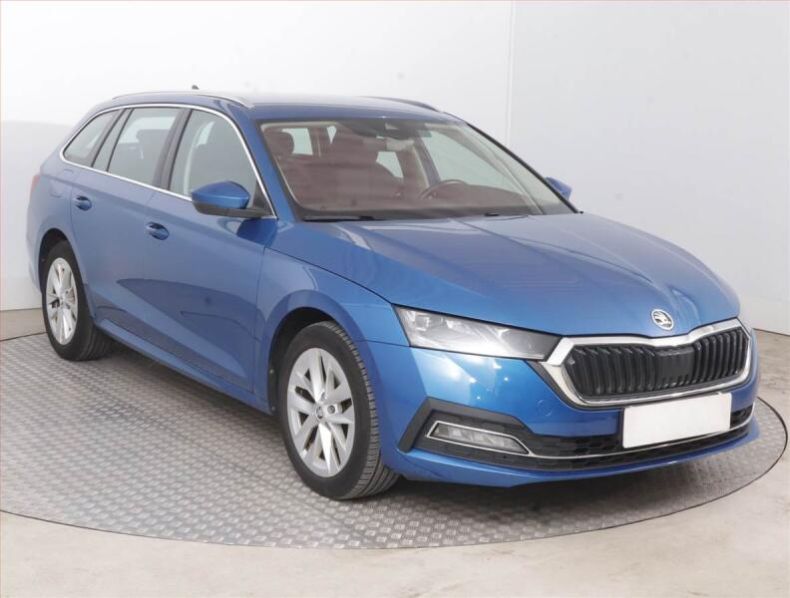 Škoda Octavia - hlavní fotka