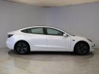Tesla Model 3 - fotka číslo 5