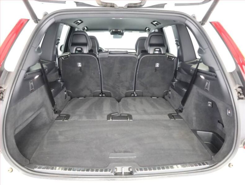 Volvo XC90 - hlavní fotka