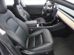 Tesla Model 3 - fotka číslo 8