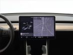 Tesla Model 3 - fotka číslo 10