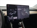Tesla Model 3 - fotka číslo 19