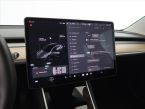 Tesla Model 3 - fotka číslo 23