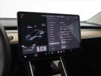 Tesla Model 3 - fotka číslo 24