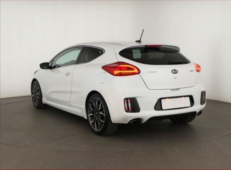 Kia Cee'd - hlavní fotka