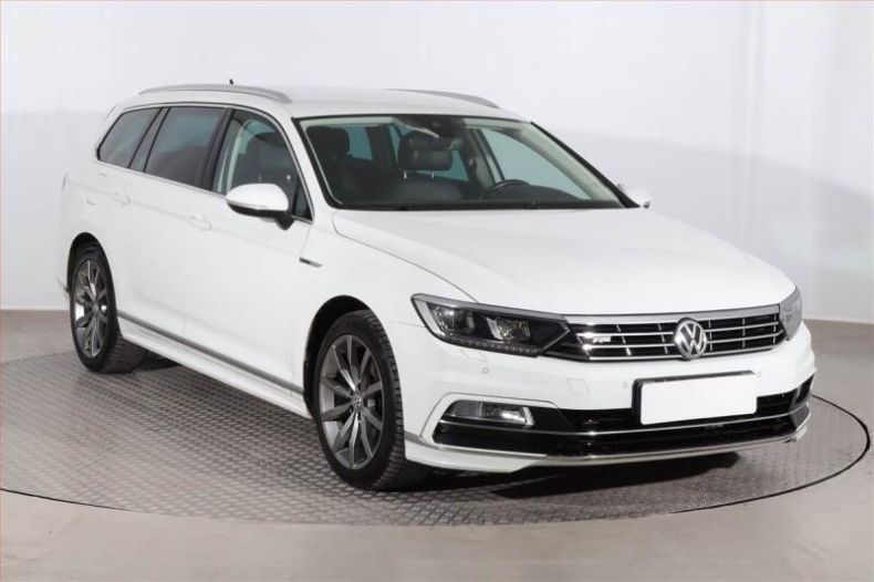 Volkswagen Passat - hlavní foto