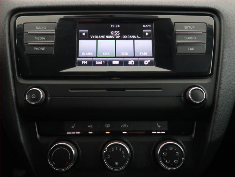 Škoda Octavia - hlavní fotka