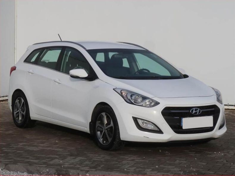 Hyundai i30 - hlavní foto