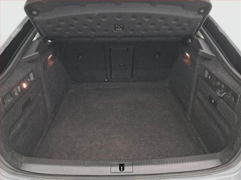Škoda Superb - hlavní fotka
