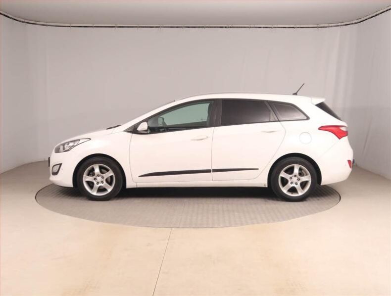 Hyundai i30 - hlavní fotka
