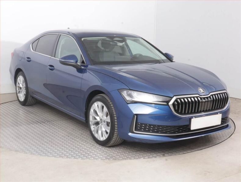 Škoda Superb - hlavní foto