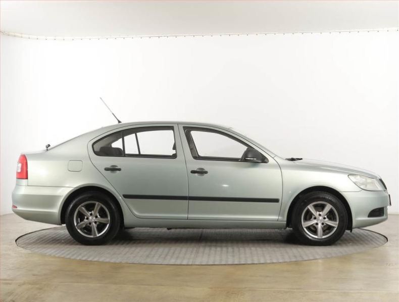 Škoda Octavia - hlavní fotka