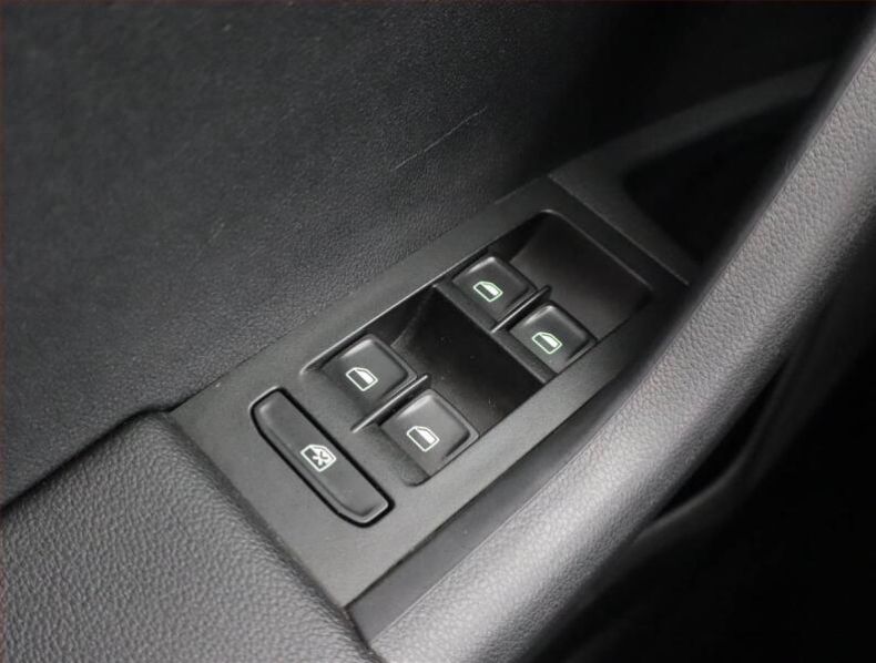 Škoda Octavia - hlavní fotka