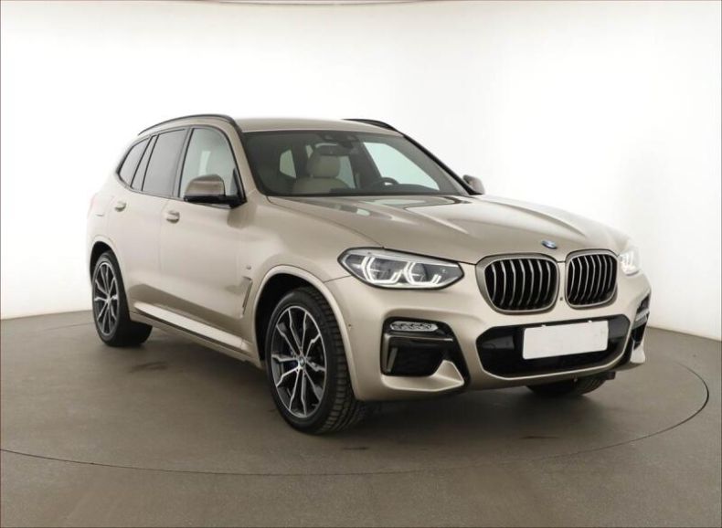 BMW X3 - hlavní foto