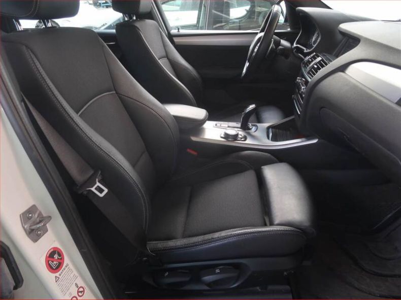 BMW X4 - hlavní fotka