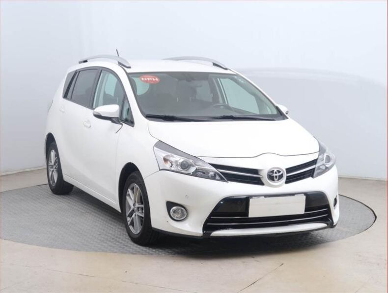 Toyota Verso - hlavní foto