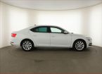 Škoda Superb - fotka číslo 5
