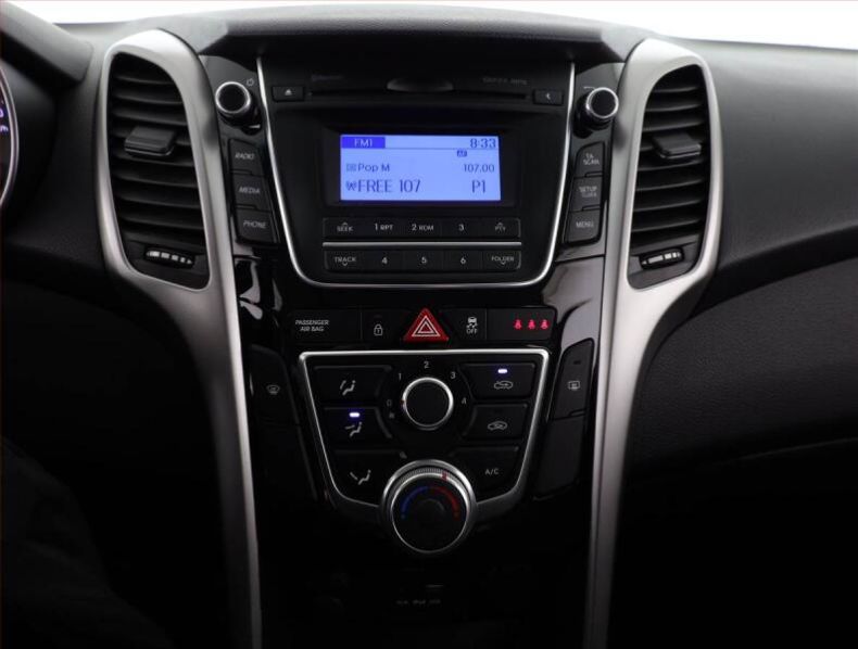 Hyundai i30 - hlavní fotka