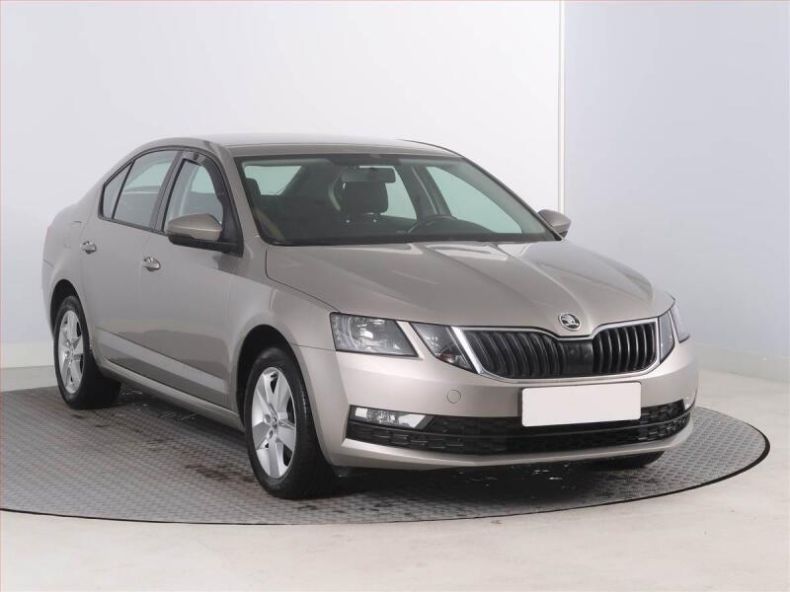 Škoda Octavia - hlavní foto