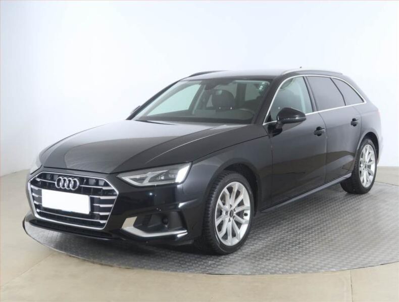 Audi A4 - hlavní fotka