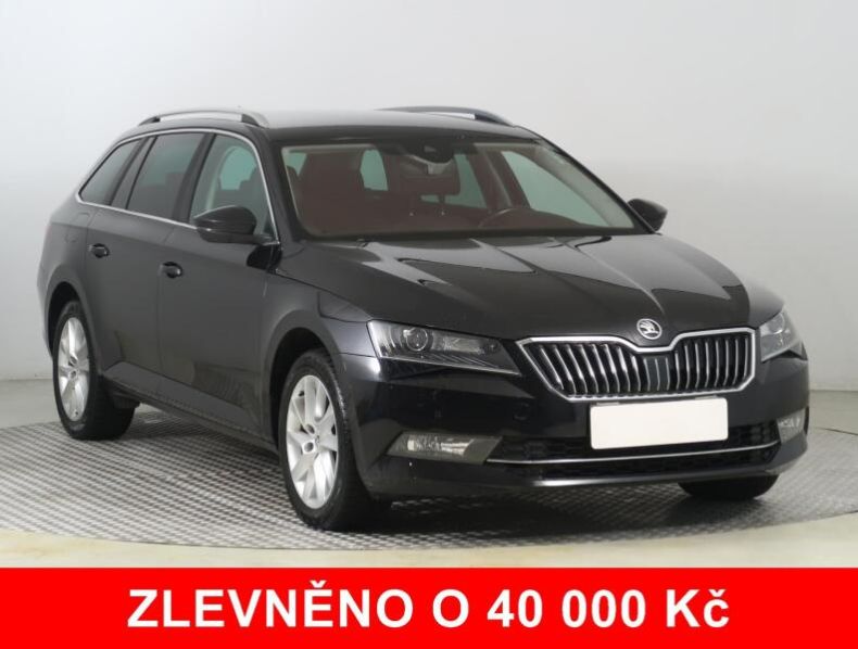 Škoda Superb - hlavní foto